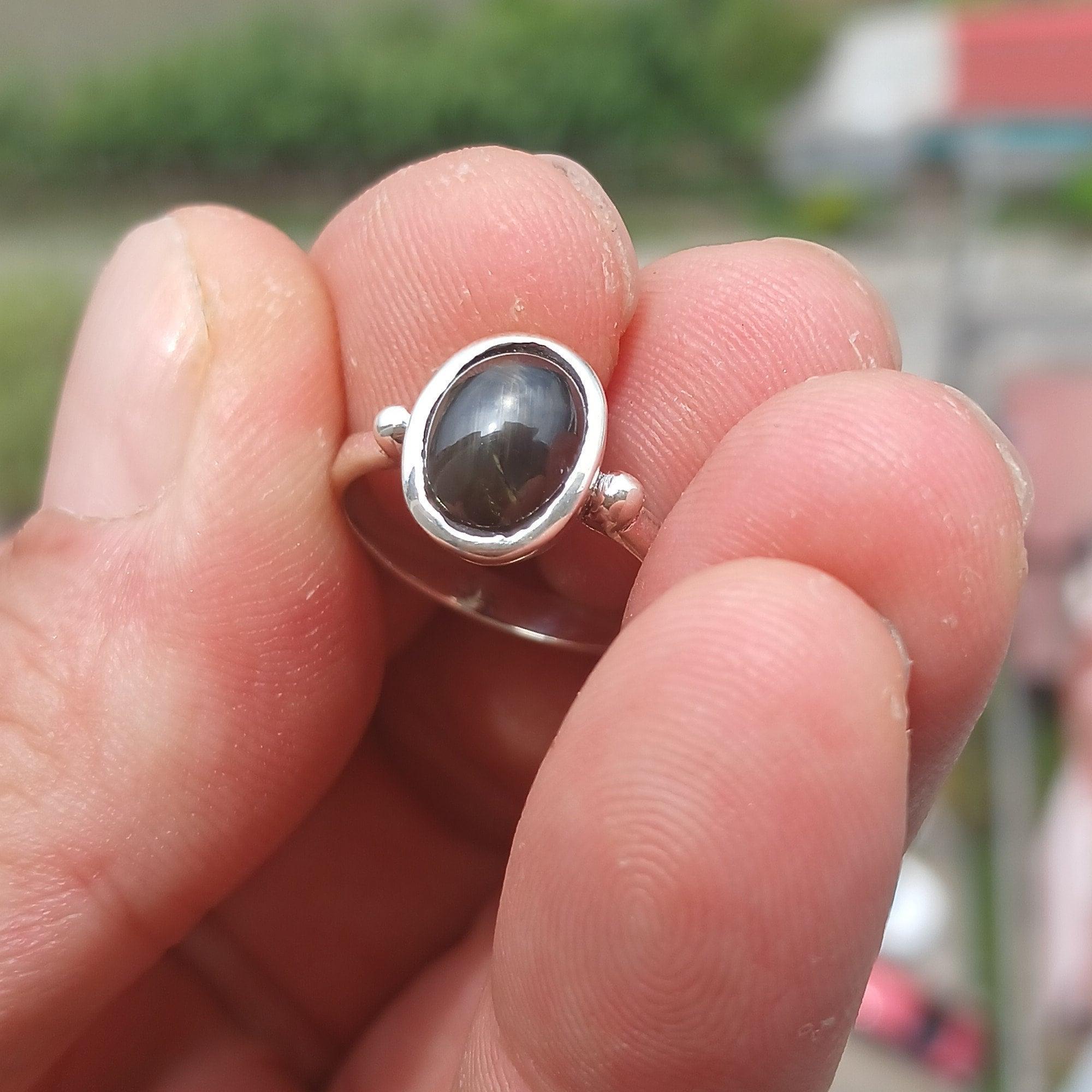 Black Star Sapphire Ring, Sterling Silver Ring, Sapphire Silver Ring, Black Sapphire Ring, Gift for Her, Black Star Sapphire cab - size 6.5 - Von Günther zu WindSterling Silver Ring