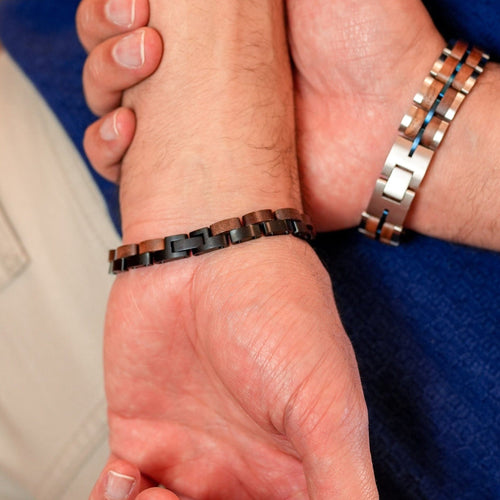 Bracelet Linus - Eco - Friendly Walnut & Black Steel Bracelet - Von Günther zu WindBracelet