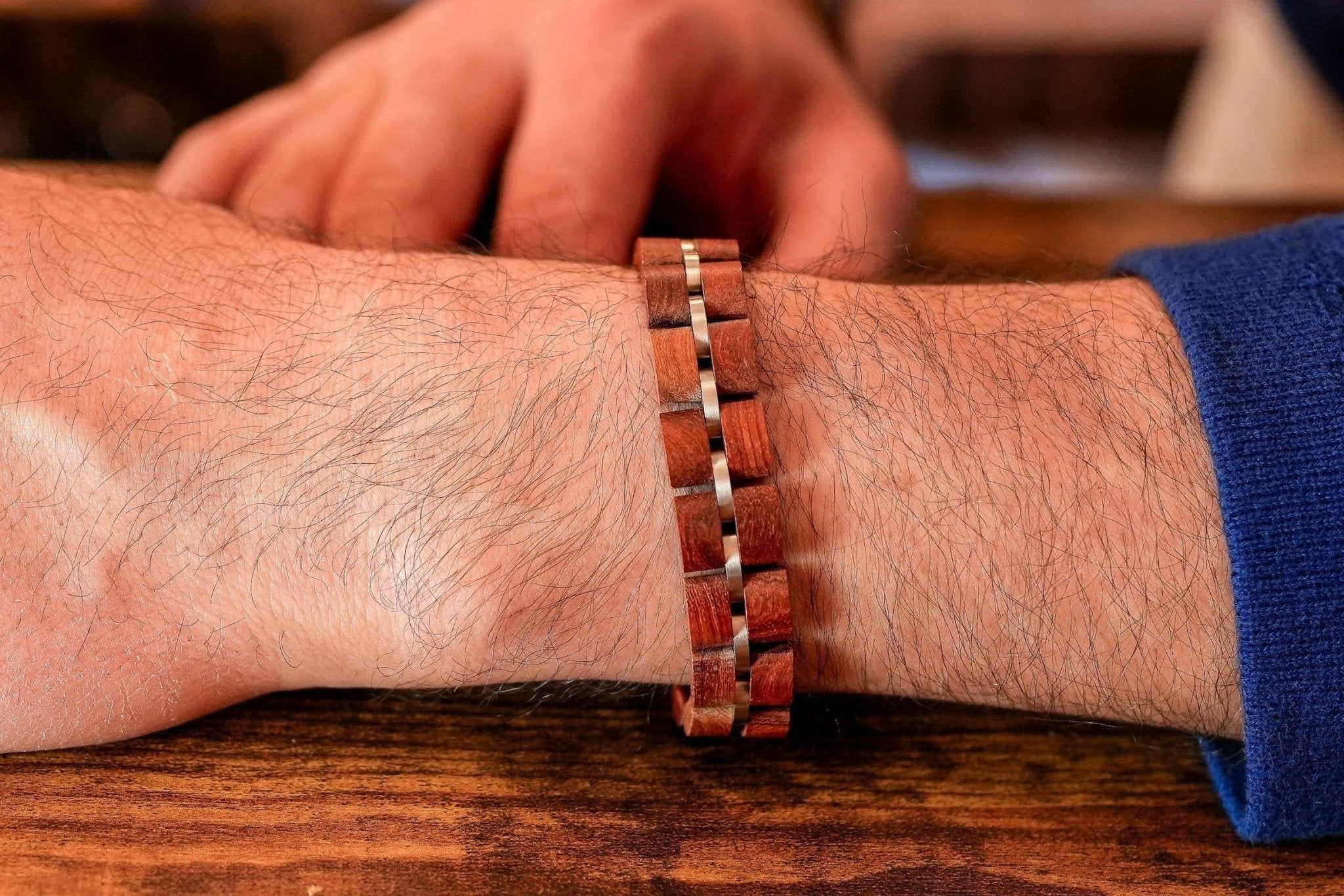 Bracelet Tor - Eco - Friendly Redwood & Steel Norse Bracelet - Von Günther zu WindBracelet