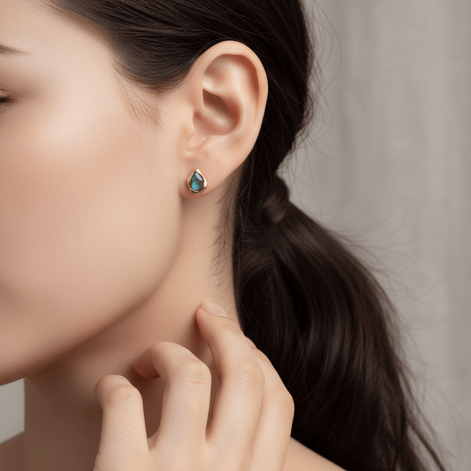 Earrings Iris - Sterling Silver Labradorite Teardrop Earrings - Von Günther zu WindEarrings