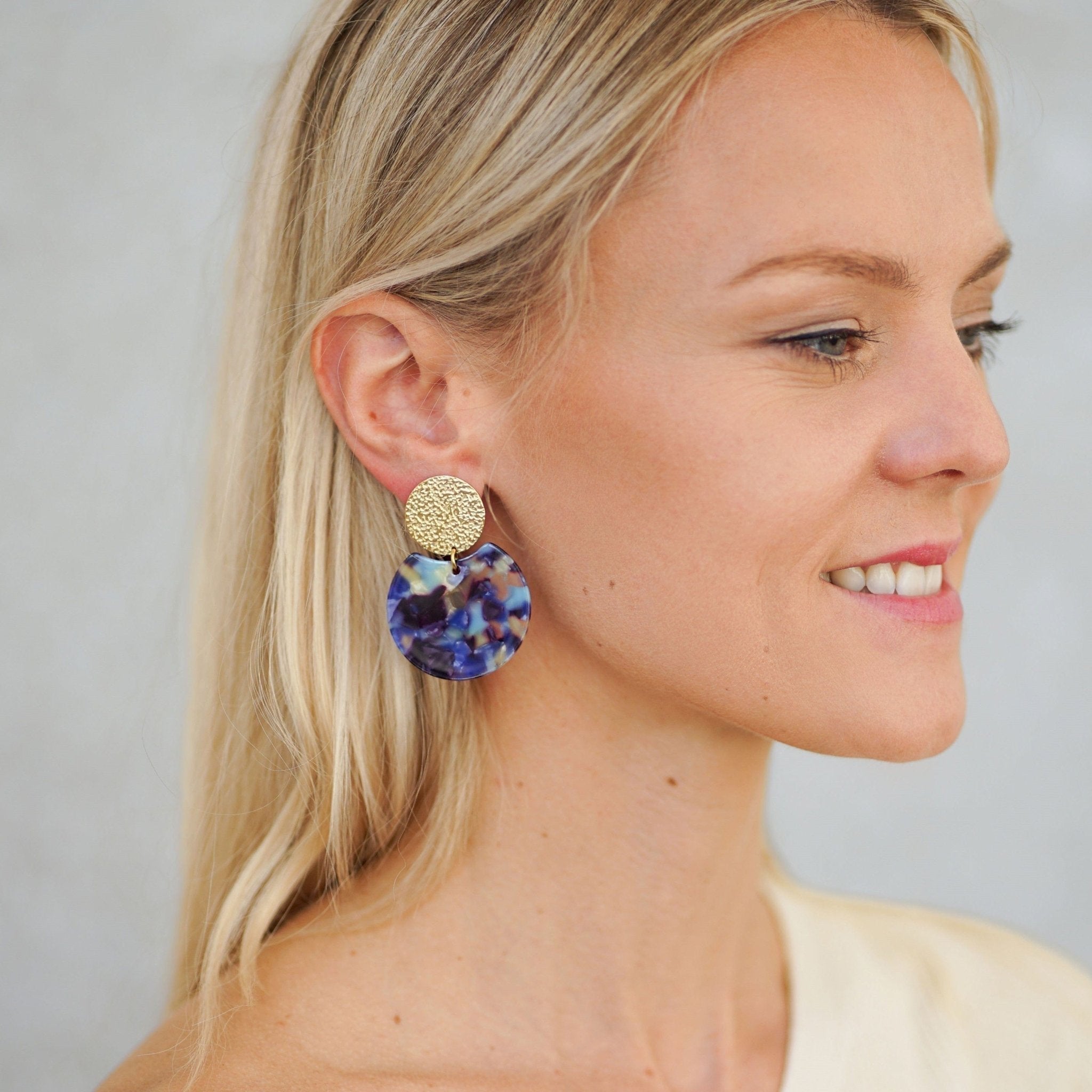 Earrings Polly - Gold Plated Modern Earrings - Von Günther zu WindEarrings