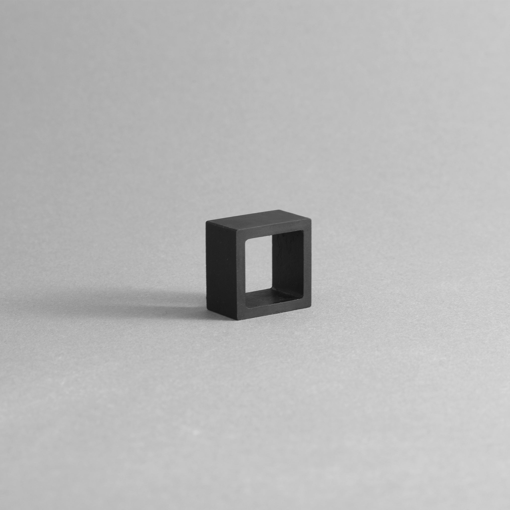 MK3 BLACK CONCRETE RING, SYMMETRIC | Cement Ring - Von Günther zu Windconcrete ring