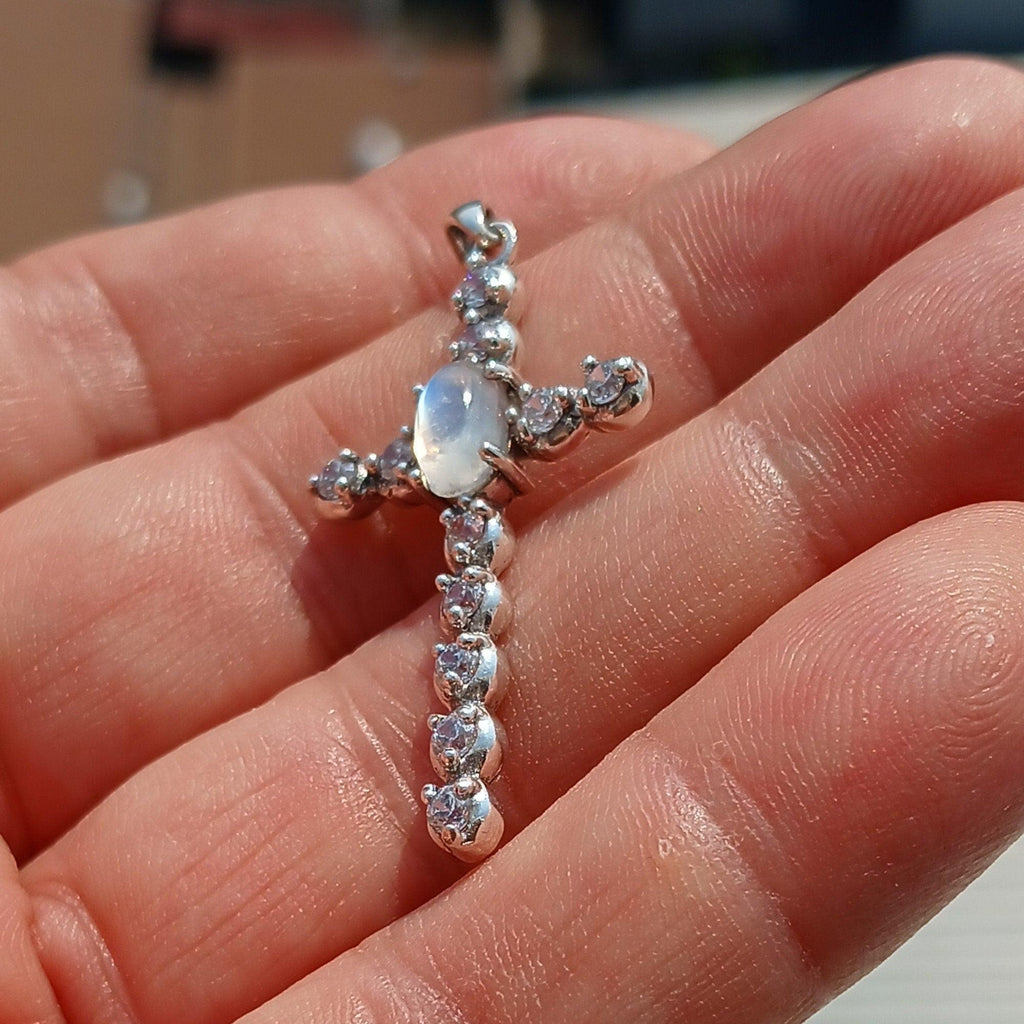 Moonstone Crucifix, Sterling Silver Pendant, Cross Amulet, Moonstone Pendant, Ceylon Moonstone, 11 CZ, gift for her, moonstone necklace - Von Günther zu WindSterling Silver Pendant