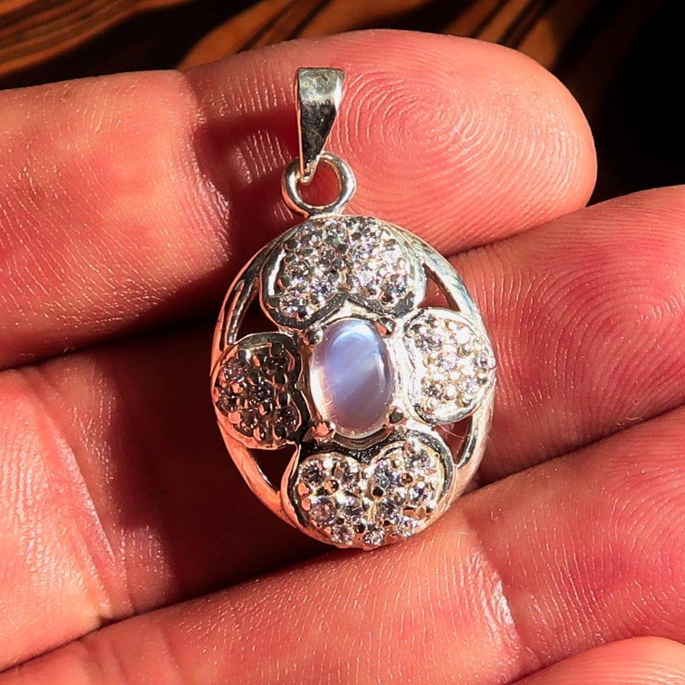 Moonstone Pendant, Sterling Silver Pendant, Shamrock silver Pendant, Ceylon Moonstone, gift for her, handmade Pendant, hallmarked 925 Silver - Von Günther zu WindSterling Silver Pendant