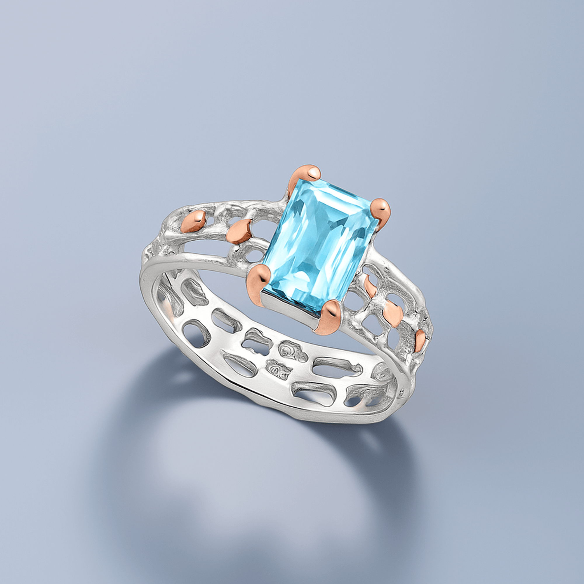Ring Imperial - Sterling Silver Sky Blue Topaz Luxury Ring - Von Günther zu WindRings