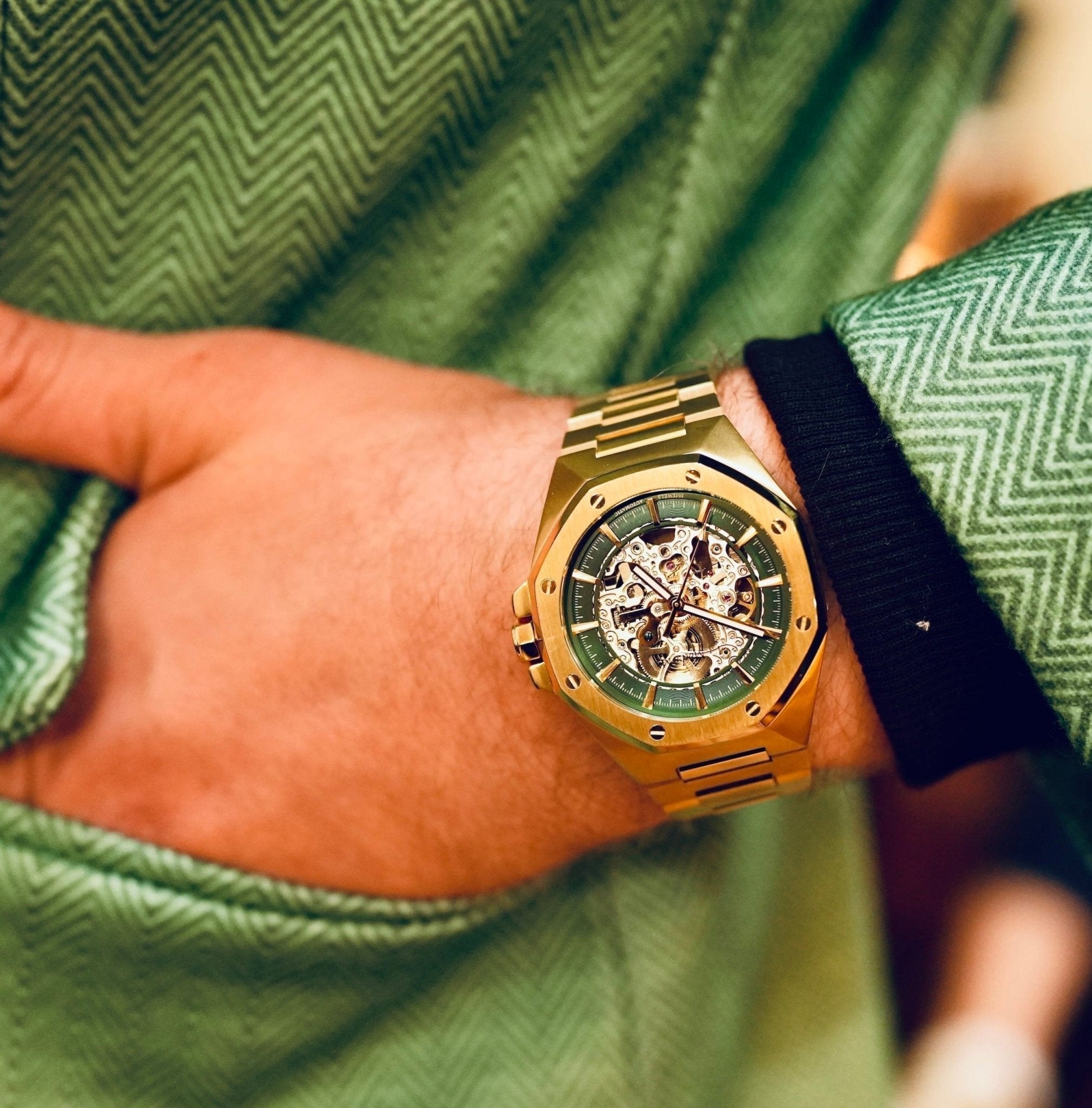 Space Mission Green 8 Watch - Premium Adventure Timepiece - Von Günther zu WindWatches