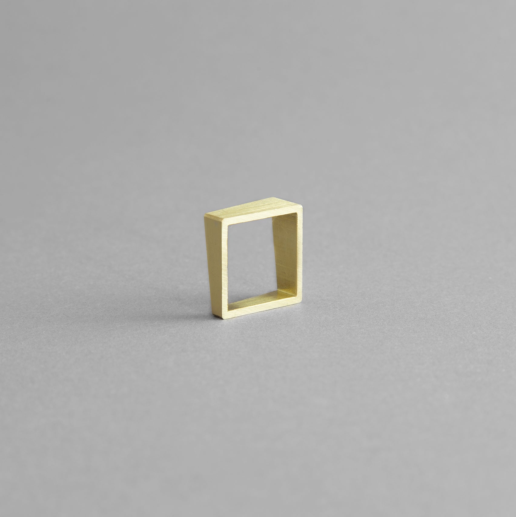 SQUARE BRASS RING | Geometric Adjustable Ring - Von Günther zu Windring