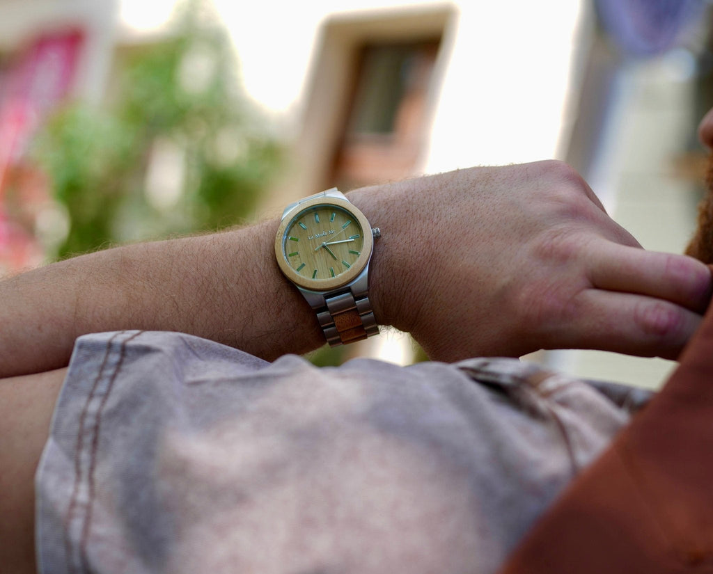 Watch Ember - Eco - Friendly Gold Oak Wooden Timepiece - Von Günther zu WindWatches