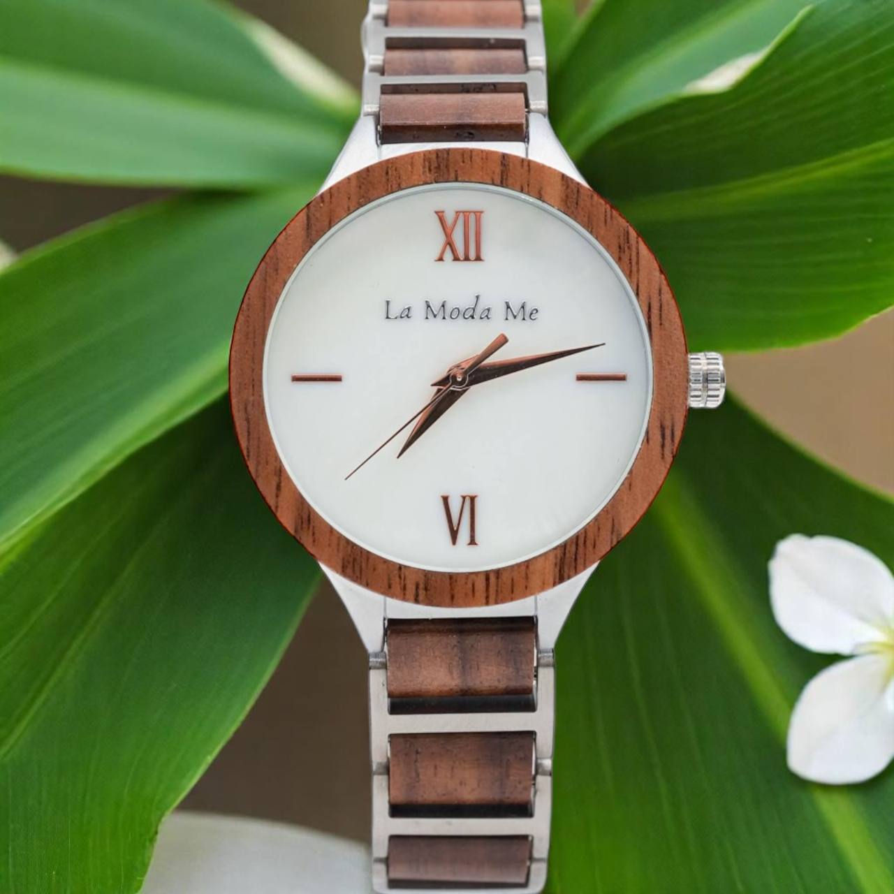 Watch Vita - Eco - Friendly Walnut & Alloy Elegant Women's Watch - Von Günther zu WindWatches